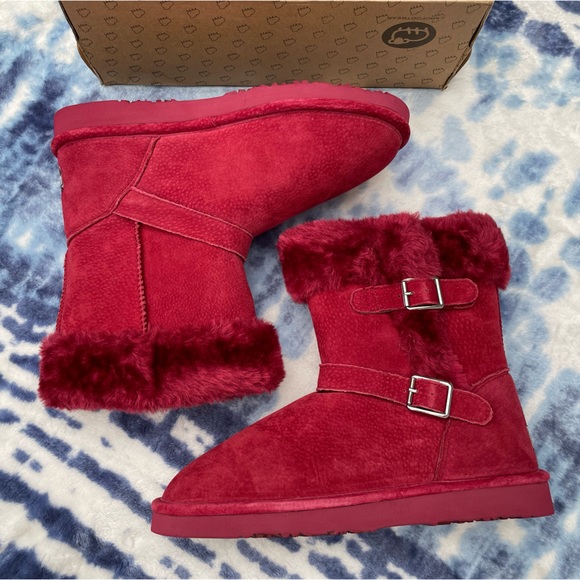 New in Box Leather Lamo Faux Fur Boots - buckles on side - Red Wine Color Size 9 - Picture 2 of 14